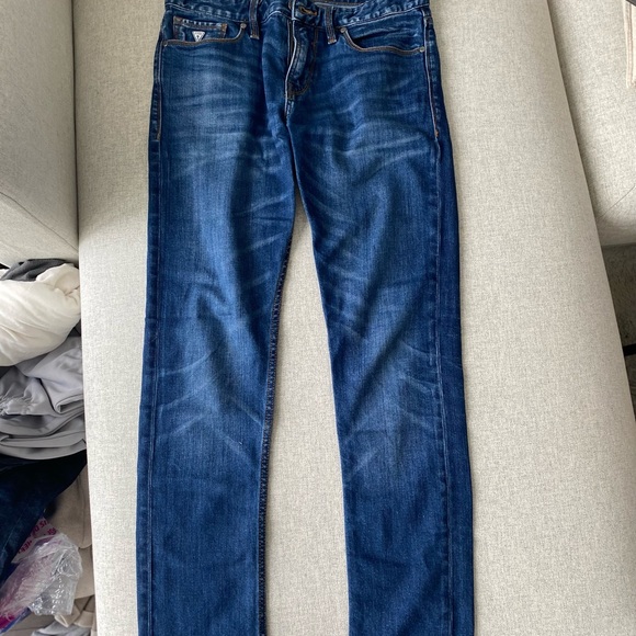 Guess Jeans - Picture 3 of 3